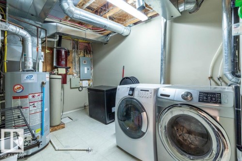 5 Lamplight Drive, Spruce Grove, AB - Indoor Photo Showing Laundry Room