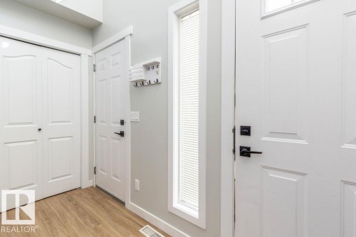 5 Lamplight Drive, Spruce Grove, AB - Indoor Photo Showing Other Room