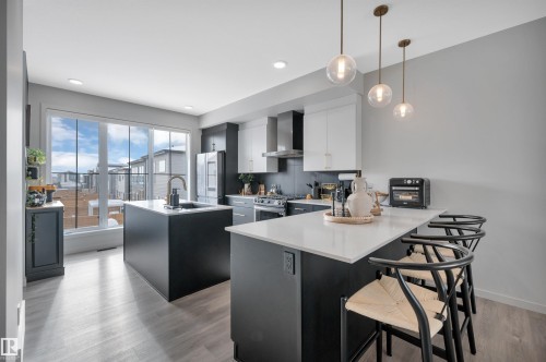 3306 Kulay Way, Edmonton, AB - Indoor Photo Showing Kitchen With Upgraded Kitchen