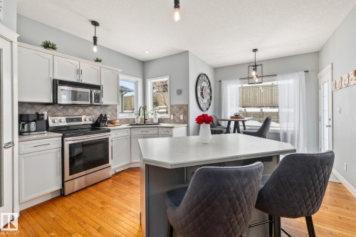 21 Huntington, Spruce Grove, AB - Indoor Photo Showing Other Room