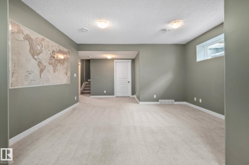 21 Huntington, Spruce Grove, AB - Indoor Photo Showing Other Room