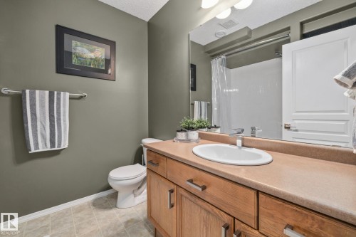 21 Huntington, Spruce Grove, AB - Indoor Photo Showing Bathroom