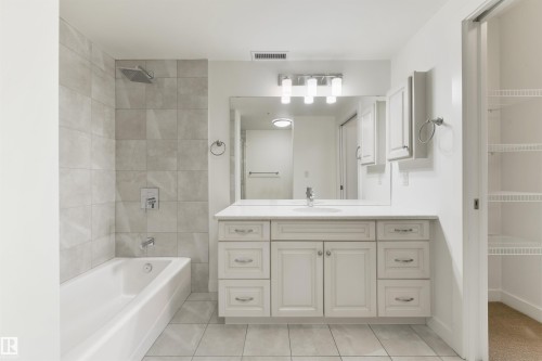 705 2755 109 Street, Edmonton, AB - Indoor Photo Showing Bathroom