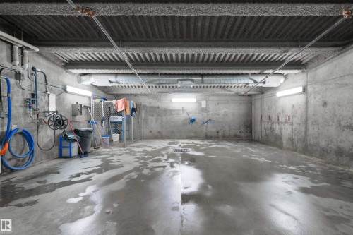 705 2755 109 Street, Edmonton, AB - Indoor Photo Showing Garage