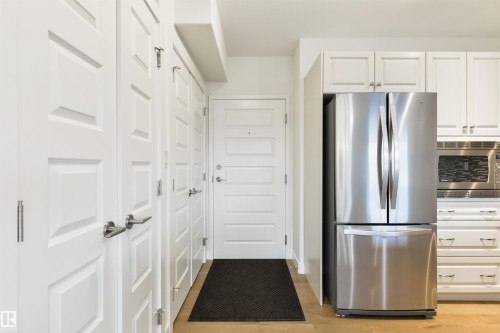 705 2755 109 Street, Edmonton, AB - Indoor