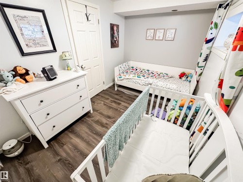 3521 41B Avenue, Edmonton, AB - Indoor Photo Showing Bedroom