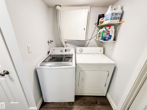 3521 41B Avenue, Edmonton, AB - Indoor Photo Showing Laundry Room