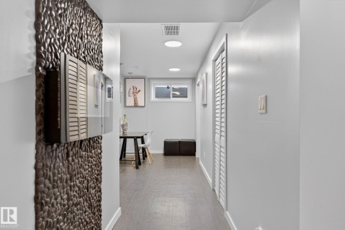 11349 22 Avenue, Edmonton, AB - Indoor Photo Showing Other Room