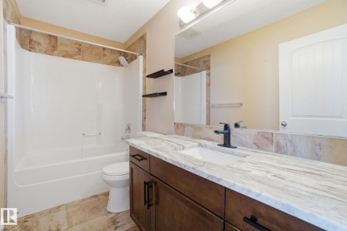 61 Suntree Promenade, Leduc, AB - Indoor Photo Showing Bathroom
