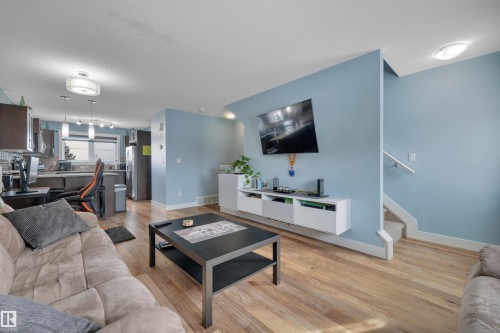 255 401 Southfork Drive, Leduc, AB - Indoor Photo Showing Living Room