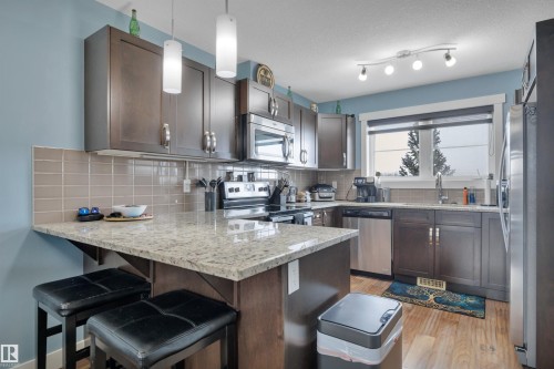 255 401 Southfork Drive, Leduc, AB - Indoor Photo Showing Kitchen With Upgraded Kitchen