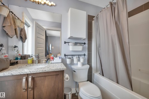 255 401 Southfork Drive, Leduc, AB - Indoor Photo Showing Bathroom