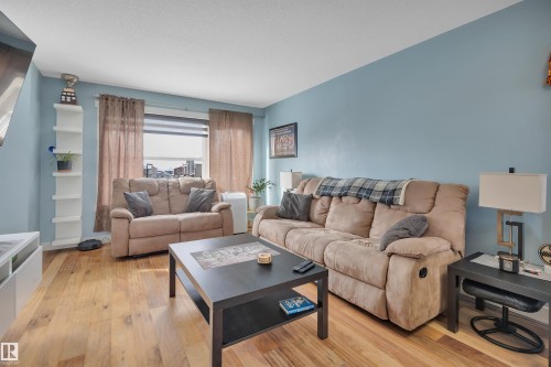 255 401 Southfork Drive, Leduc, AB - Indoor Photo Showing Living Room