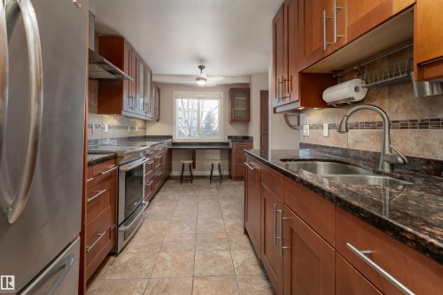 5359 Hill View Crescent, Edmonton, AB - Indoor Photo Showing Kitchen With Double Sink