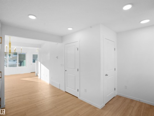 118 1009 Cy Becker Road, Edmonton, AB - Indoor Photo Showing Other Room