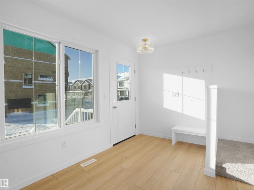 118 1009 Cy Becker Road, Edmonton, AB - Indoor