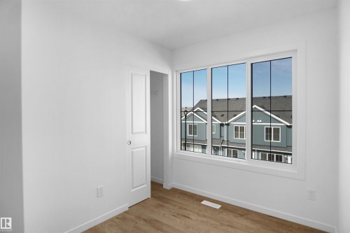#44 1009 Cy Becker Rd Nw, Edmonton, AB - Indoor Photo Showing Other Room