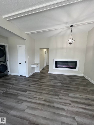7604 7606 75 Street, Edmonton, AB - Indoor Photo Showing Other Room