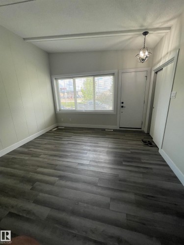 7604 7606 75 Street, Edmonton, AB - Indoor Photo Showing Other Room