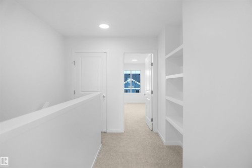 43 1009 Cy Becker Road, Edmonton, AB - Indoor Photo Showing Other Room