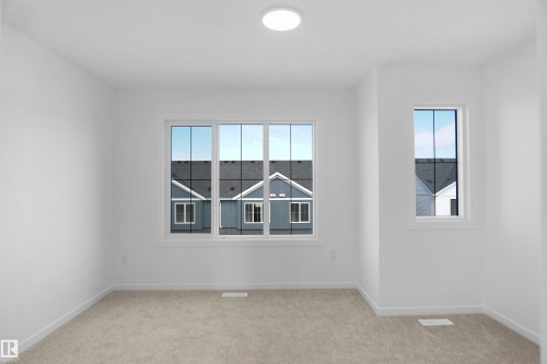 43 1009 Cy Becker Road, Edmonton, AB - Indoor Photo Showing Other Room
