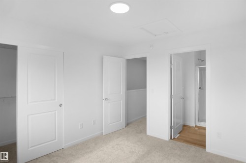 43 1009 Cy Becker Road, Edmonton, AB - Indoor Photo Showing Other Room