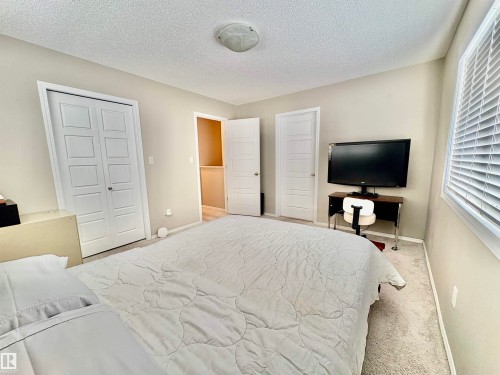 2344 71 Street, Edmonton, AB - Indoor Photo Showing Bedroom