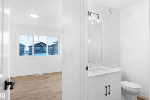 2103 210 Street, Edmonton, AB - Indoor Photo Showing Bathroom