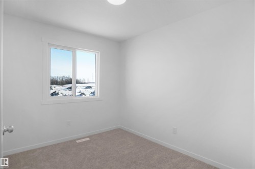 431 Aster Drive, Edmonton, AB - Indoor Photo Showing Other Room