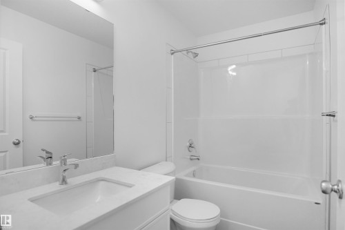 431 Aster Drive, Edmonton, AB - Indoor Photo Showing Bathroom