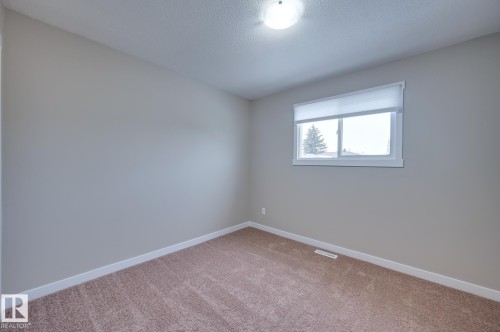 14903 77 Street, Edmonton, AB - Indoor Photo Showing Other Room