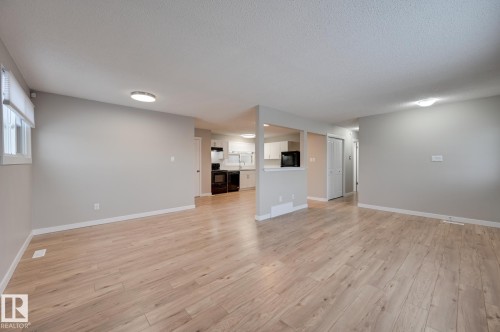 14903 77 Street, Edmonton, AB - Indoor