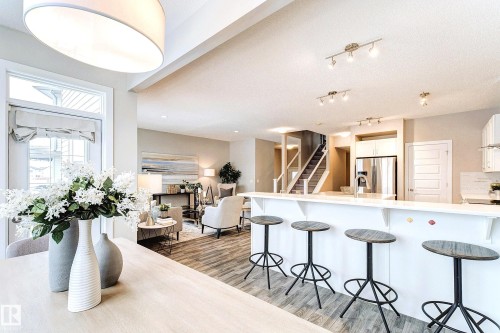 5441 Allbright Square Square, Edmonton, AB - Indoor Photo Showing Other Room