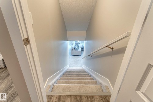 5441 Allbright Square Square, Edmonton, AB - Indoor Photo Showing Other Room