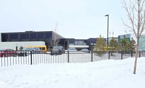 5441 Allbright Square Square, Edmonton, AB - Outdoor