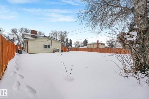 5204 47 Street, Redwater, AB - Outdoor