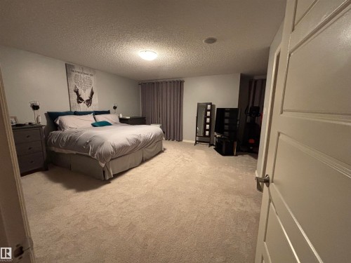 6105 17A Avenue, Edmonton, AB - Indoor Photo Showing Bedroom