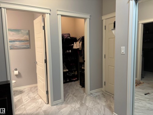 6105 17A Avenue, Edmonton, AB - Indoor