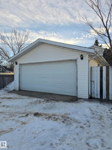 8006 15A Avenue, Edmonton, AB - Outdoor