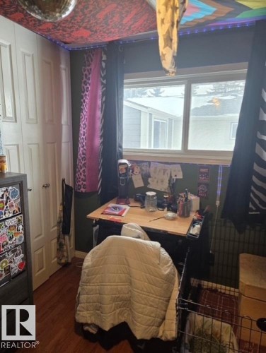 633 Willow Court, Edmonton, AB - Indoor