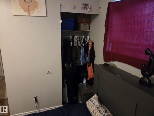 633 Willow Court, Edmonton, AB - Indoor