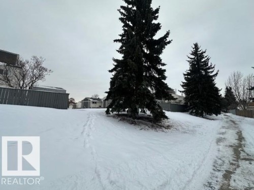 633 Willow Court, Edmonton, AB - Outdoor