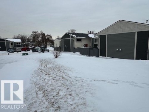 633 Willow Court, Edmonton, AB - Outdoor