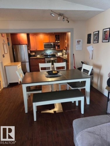 633 Willow Court, Edmonton, AB - Indoor