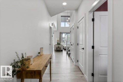 6464 King Wynd, Edmonton, AB - Indoor Photo Showing Other Room