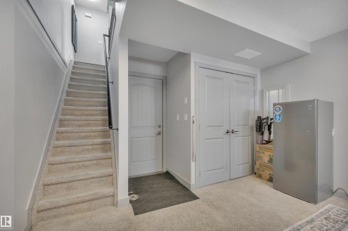1641 Cunningham Way, Edmonton, AB - Indoor Photo Showing Other Room