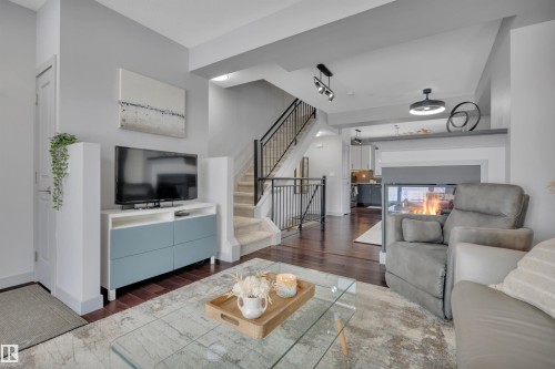 1641 Cunningham Way, Edmonton, AB - Indoor Photo Showing Living Room With Fireplace
