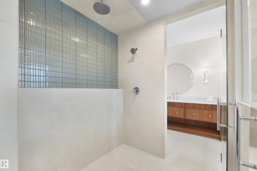 4183 Cameron Heights Point(E), Edmonton, AB - Indoor Photo Showing Bathroom