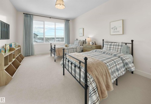 4183 Cameron Heights Point(E), Edmonton, AB - Indoor Photo Showing Bedroom