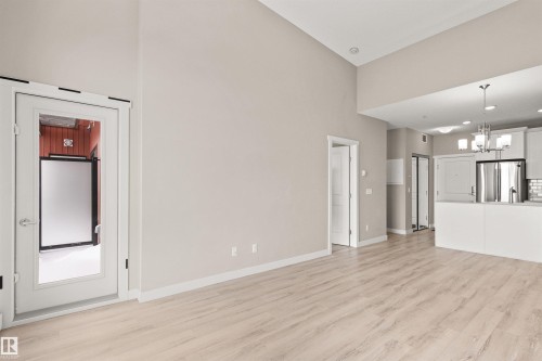 412 12804 140 Avenue, Edmonton, AB - Indoor